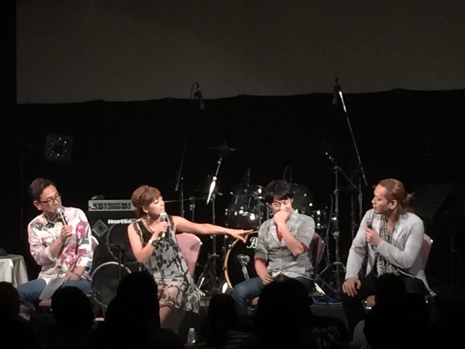 10593220_802335463120040_351550457817635857_n