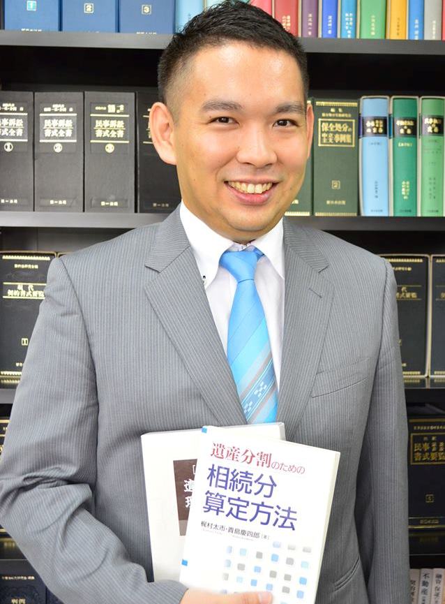 尾辻克敏弁護士