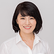島袋彩子